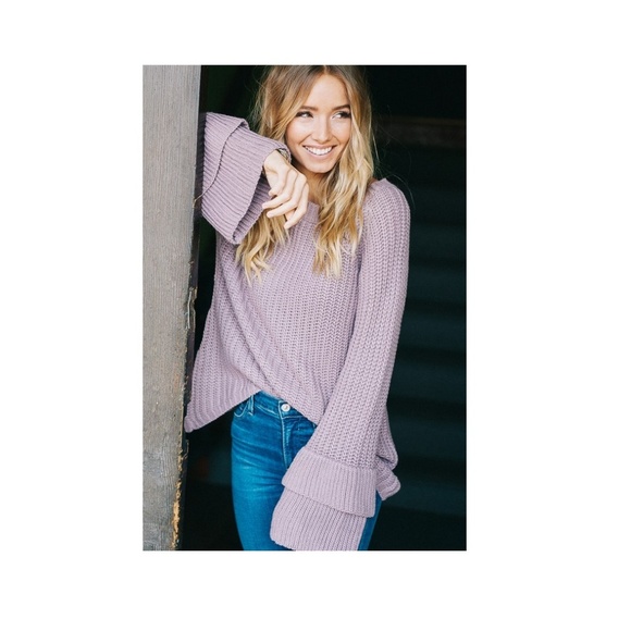 NWT PREMIUM KNIT Layered Bell Sleeve Sweater S/M - Picture 2 of 8